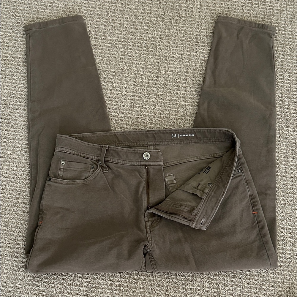 The Normal Brand five pocket